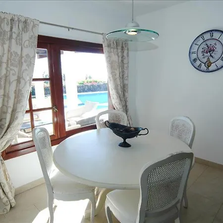 Villa In Puerto Del Carmen Sleeps 8 Includes Swimming Pool And Air Con